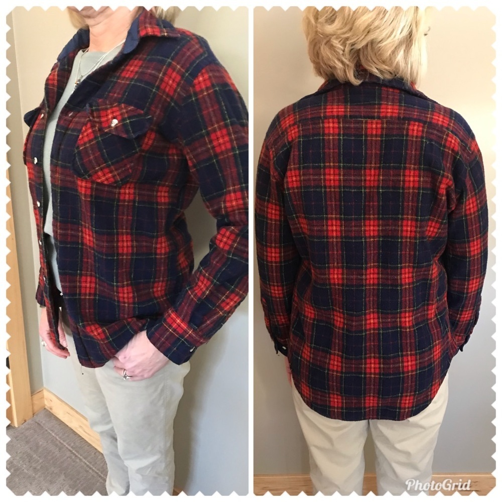 St. John’s Bay Plaid Shirt Unisex - Picture 1 of 6